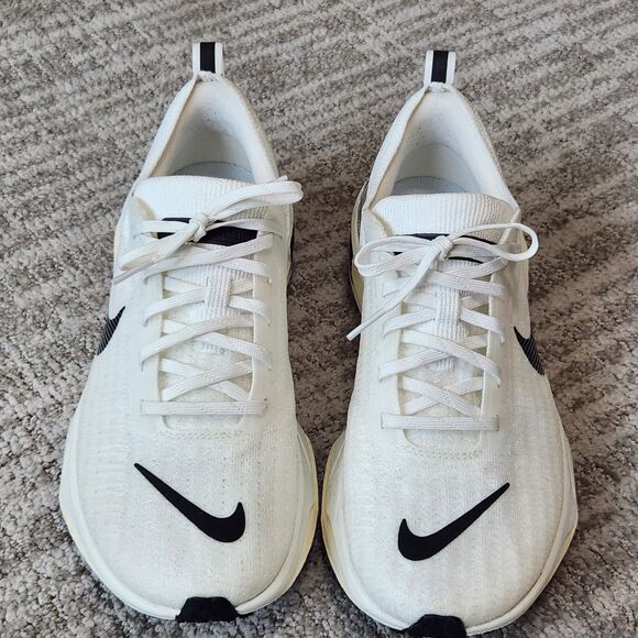 Nike women's ZoomX Invincible Run 3 white black size 10.5 DR2660-102 - Picture 4 of 14